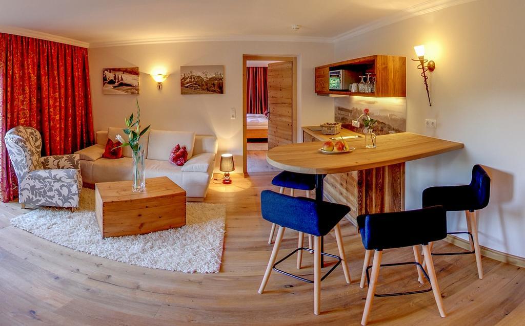 Serviced Apartments Villa Licht Kitzbuhel Bagian luar foto
