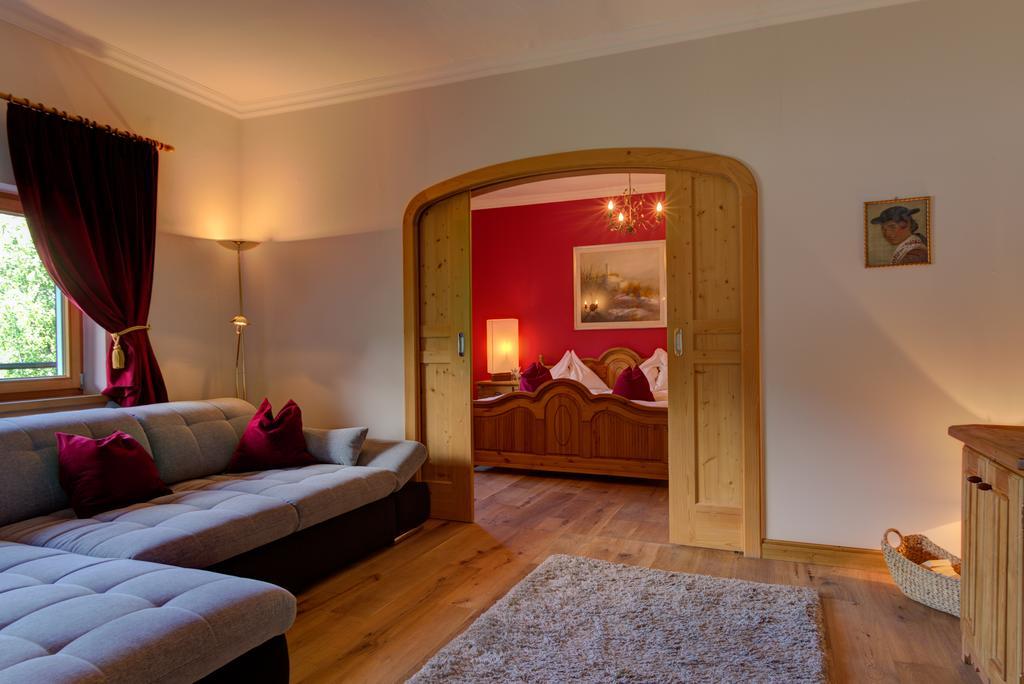 Serviced Apartments Villa Licht Kitzbuhel Bagian luar foto